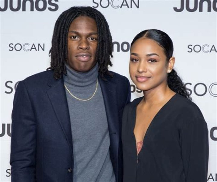 Daniel Caesar Age, Height, Bio, Parents, Wife, Net Worth