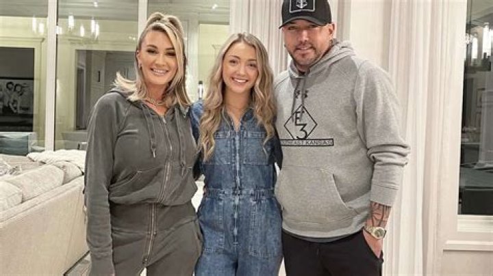 Jason Aldean Siblings: Meet Kasi Rosa