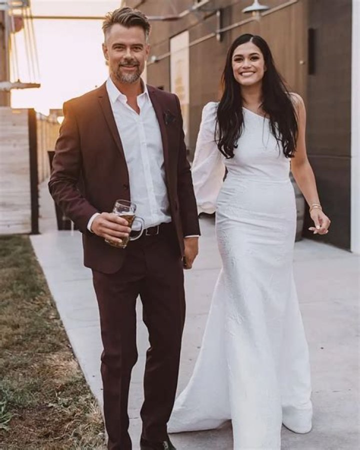 Josh Bell Wife: Is Josh Bell Married?