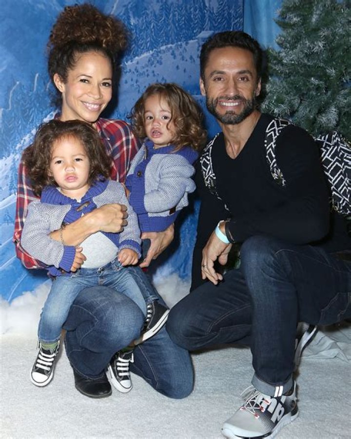 Kamar de los Reyes Bio, Parents, Wife, Children, Siblings, Net Worth