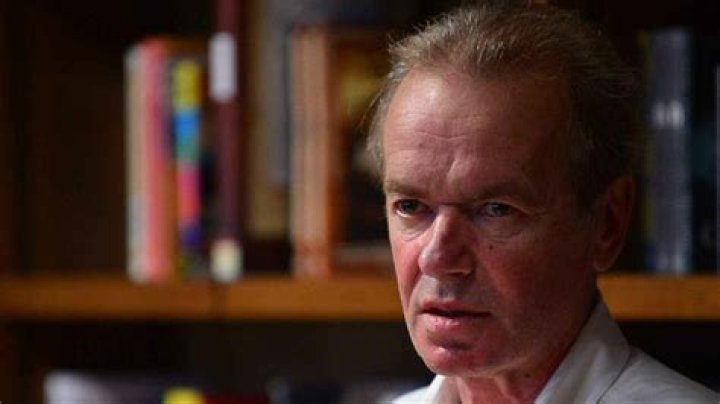 Martin Amis Age, Height, Bio, Parents, Net Worth, Wife, Kids