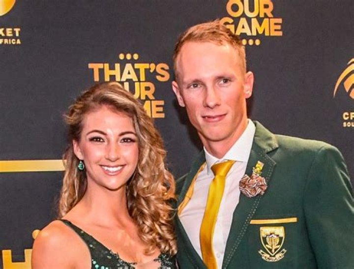 Rassie van der Dussen Wife: Meet Lara van der Dussen
