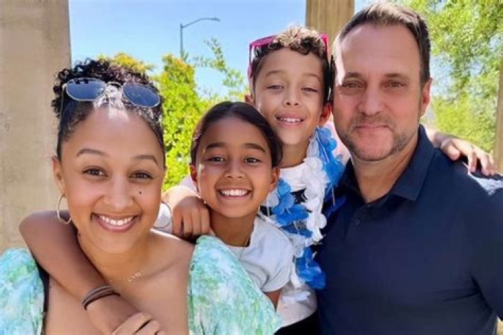 Tamia Bio, Parents, Husband, Children, Siblings, Net Worth