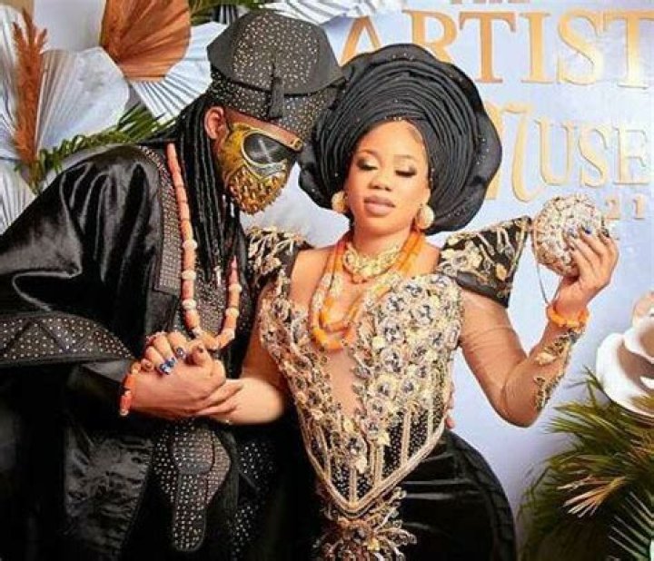 Toyin Lawani’s Husband, Segun Rocks ‘Gele’ To An Event, Fans React