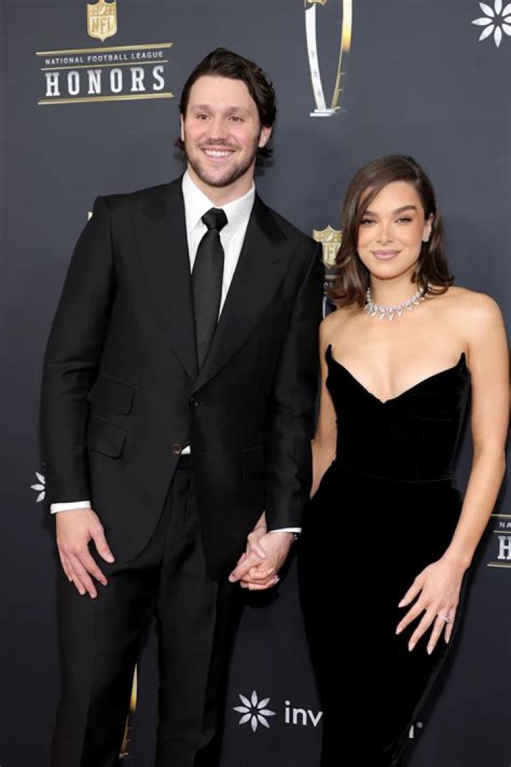 Who are Hailee Steinfeld Siblings: Meet Griffin Steinfeld